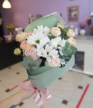 Букет цветов из:  Хризантемы и Розы #REPLACE_PRED# Лешуконском